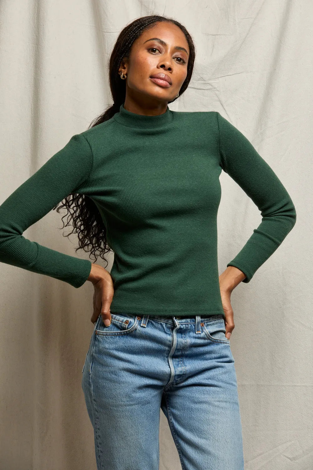 mona