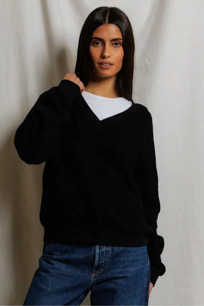 ziggy v-neck